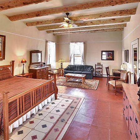 Casa Del Gavilan Historic Inn Cimarron Buitenkant foto